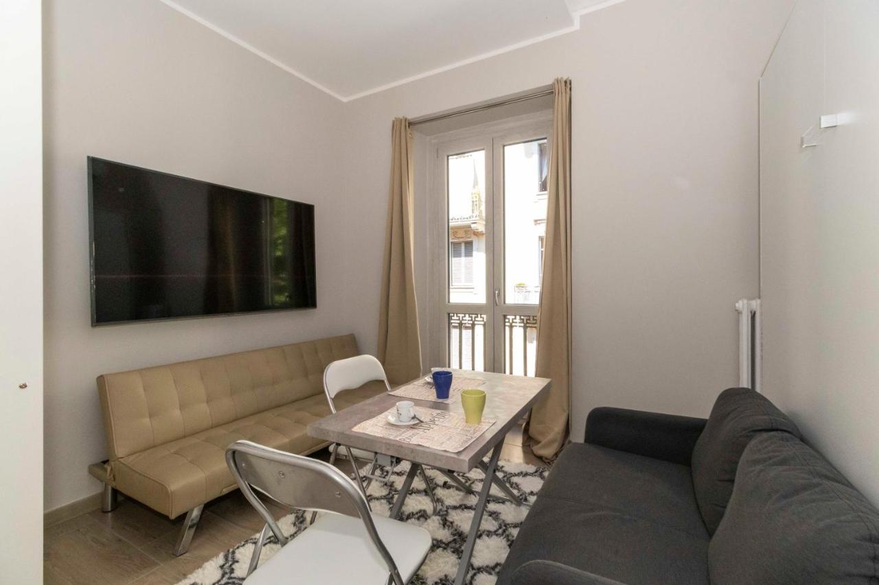 New Bright Studio Near Piazza San Carlo! Appartamento
