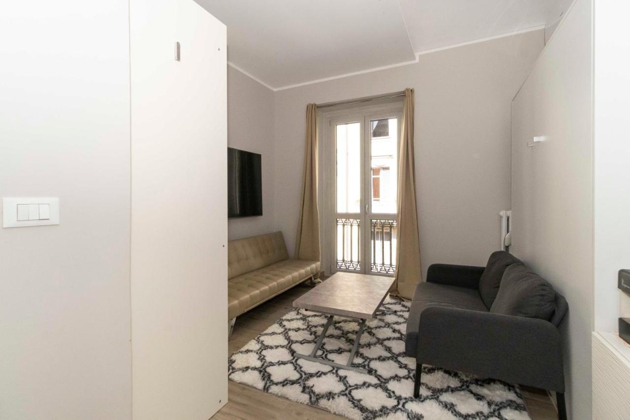 New Bright Studio Near Piazza San Carlo! *
