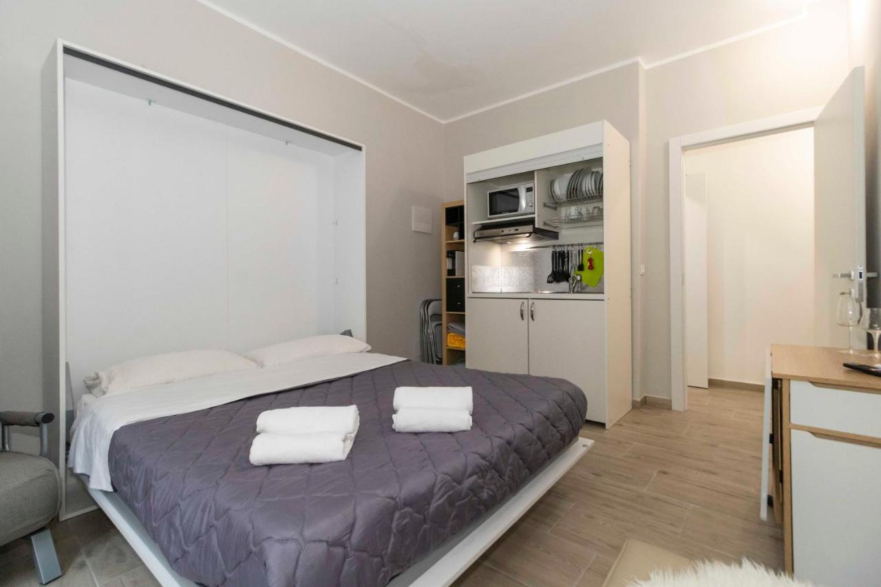 Apartment Bright Piazza San Carlo *